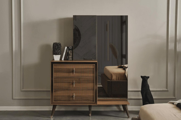 Bruine slaapkamer meubels commode met spiegel luxe houten set met 3 deuren.