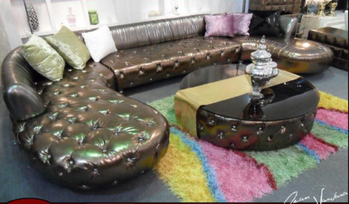 Chesterfield hoekbank U-vorm Luxe bank woonlandschap Gouden hoekbank