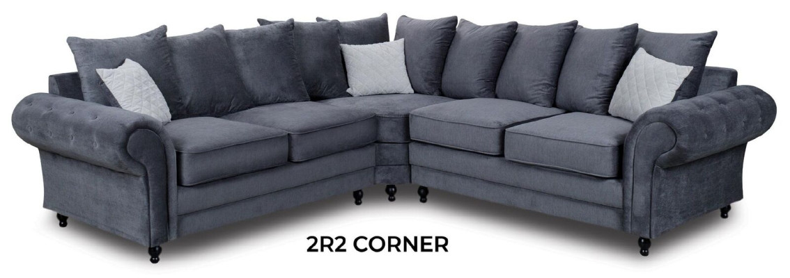 Moderne hoekbank in grijze stof, in L-vorm.