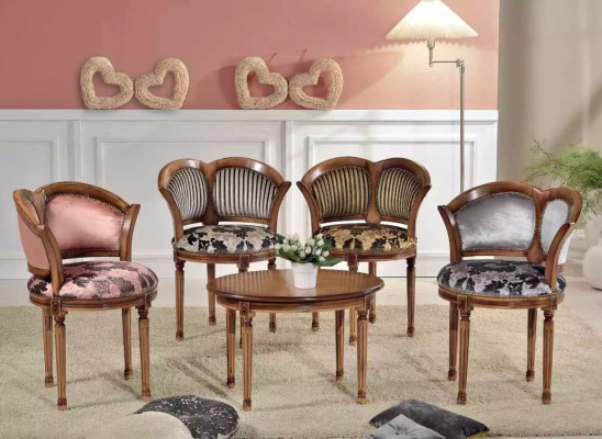 Woonkamerset Salontafel Stoelen Designer Klassieke meubelset 5-delig.   Woonkamerset Salontafel Stoelen Designer Klassieke meubelset 5-delig.