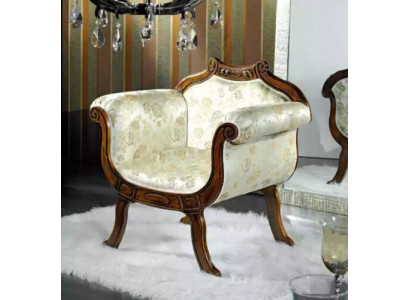 Klassieke luxe fauteuil met een zitting van textiel van een ontwerper van meubels