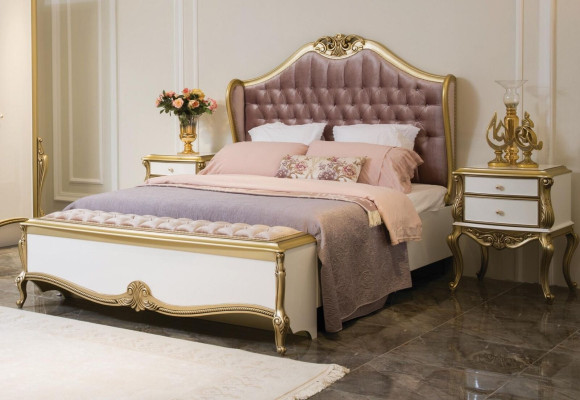 Chesterfield bedframe ontwerp gestoffeerd luxe bed slaapkamer bedden roze