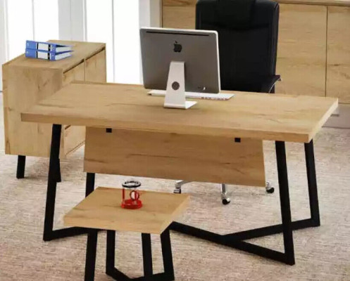 Lichtbruin ontwerpersbureau kantoormeubels ontwerpers tafels Hout Nieuw