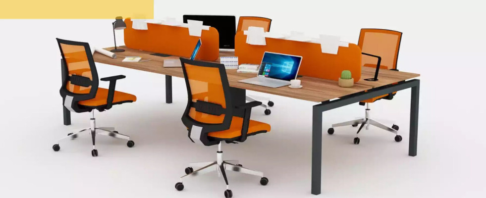 Grote werktafel Kantoorinrichting Kantoor inrichting Tafels Schrijftafel