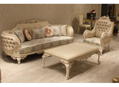 Modern sofa set met trendy gestoffeerde meubels, comfortabele fauteuils en salontafel.