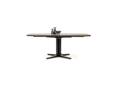 Moderne eettafel Ontwerper eetkamermeubilair Bruine houten tafel Nieuw