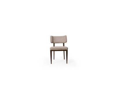 Ontwerper Beige textiel eetkamerstoel Bruine houten poten Design meubels.