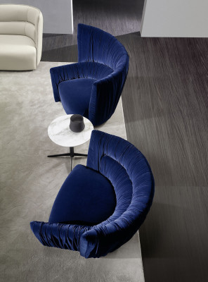 Fauteuil eenzitter Italiaanse stijl gestoffeerd hout textiel Prianera luxe blauw