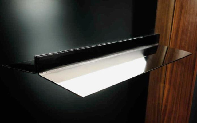 Spiegel met woonkamerspiegel woonkamer nieuwe lijstkleur bruin hout