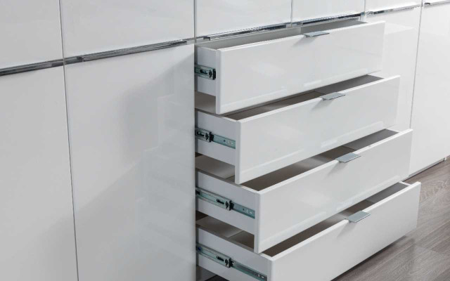 Witte kledingkast 4 laden Slaapkamerkasten Houten meubels