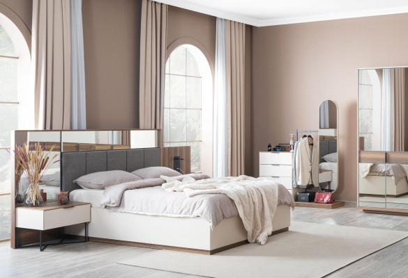 Zet bed 2x nachtkastjes 4-delig. Compleet luxe nieuw slaapkamermeubilair.