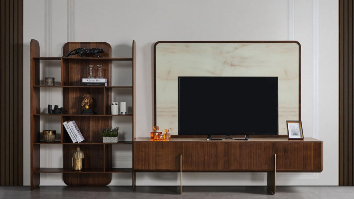 Woonkamerset bestaande uit een boekenkast, televisielowboard en televisiekader (3-delig).