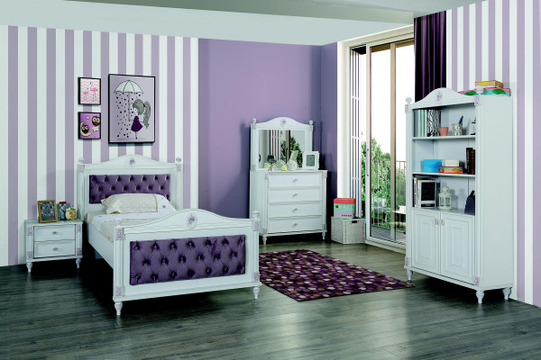 Ontwerp tienerkamer set bed nachtkastjes dressoir compleet 4-delig.