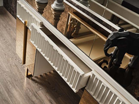 Slaapkamer 4-delig set Gestoffeerd Bed 2x Nachtkastjes Kledingkast Luxe