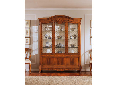 Luxe vitrinekasten vitrines bruine kasten woonkamer hout glas