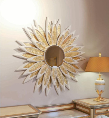 Bloem wandspiegel spiegel luxe hout goud barok slaapkamer beige.