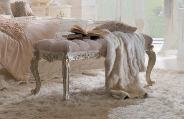 Poef Chesterfield bijzettafel Luxe zitkussen Slaapkamer