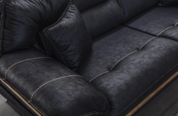 Stijlvolle 3-zits bank Exclusieve zwarte kleur Luxe meubels in de woonkamer.