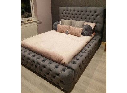 Ontwerp modern tweepersoonsbed meubels 180x200 cm gestoffeerd textiel en hout slaapkamer.