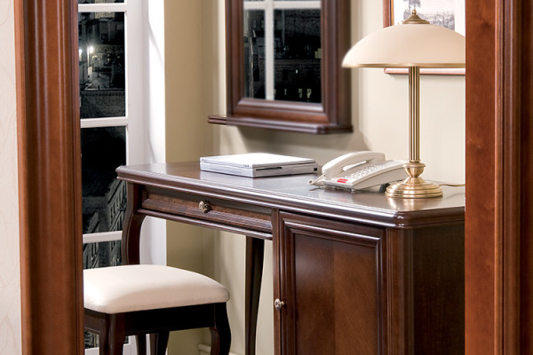 Klassieke kantoortafel Tafel Secretaris Houten tafel Klassieke Antieke Stijl Kantoor Nieuw