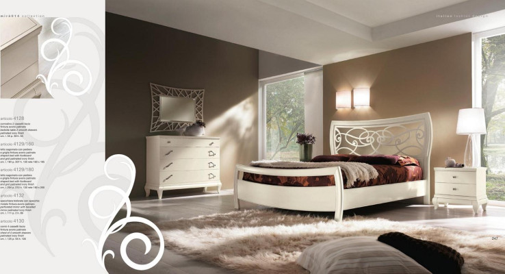 Slaapkamer Bed Nachtkastje Ladenkast Spiegel Set Groep Beddenset 5-delig.