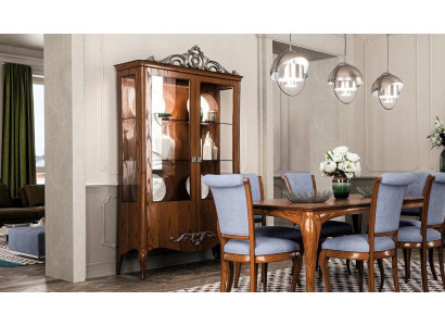 Woonkamer dressoir glazen kast vitrine eetkamer dressoir houten kasten meubels.