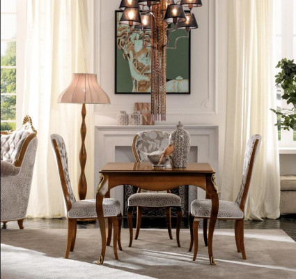 Compleet eetkamerset 4x stoelen eetkamerset Ess Group houten tafel tafels 5-delig