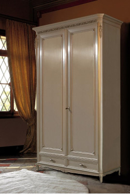 Massieve kast van echt hout voor slaapkamermeubelen in Italië