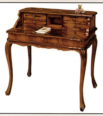 Kantoormeubels, werkbureau, bruin bureau, secretaire, computertafel, tafel, tafels.