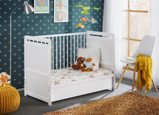 Kinderkamer kinderbed luxe bed houten meubels moderne designmeubels nieuw