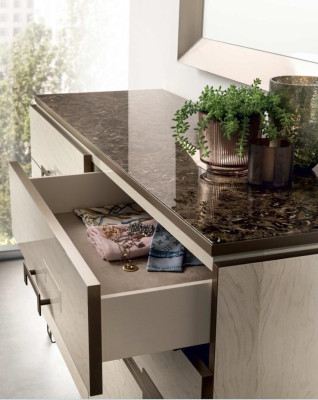 Eetkamerset 3-dlg. Eettafel Vitrine Dressoir modern eetkamer meubelset Italië