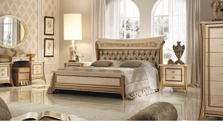 Bed 2x Bedside Table Design Classic Bedroom 3-piece Luxury Bed Set Furniture