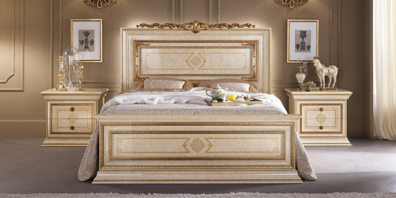 Bed 2x Bedside tables 3-piece. Italian bedroom furniture Beds Wood New Set