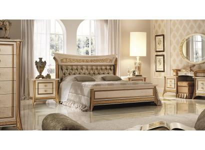 Klassiek designer houten bed slaapkamer luxe gestoffeerd meubilair dubbele bedden nieuw.