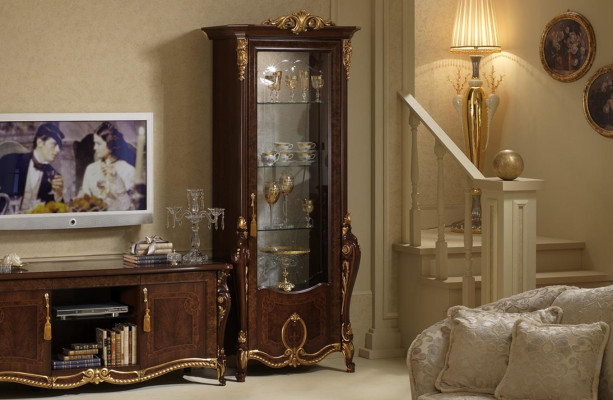 Klassieke kast boekenkast boekenrek vitrine vitrinekast glazen kast