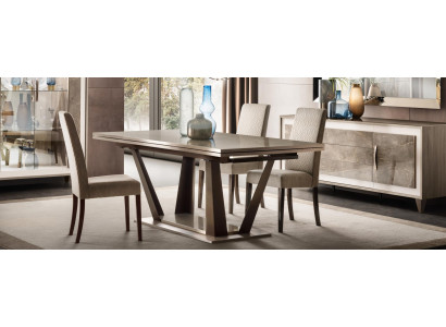 Luxe meubels Eettafel Tafel Eetkamer Woonkamer Hout Roestvrij staal Ontwerp Tafels Nieuw
