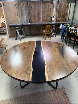 Tafel eettafel tabellen epoxyhars epoxy echt hout massief design meubels 150x150