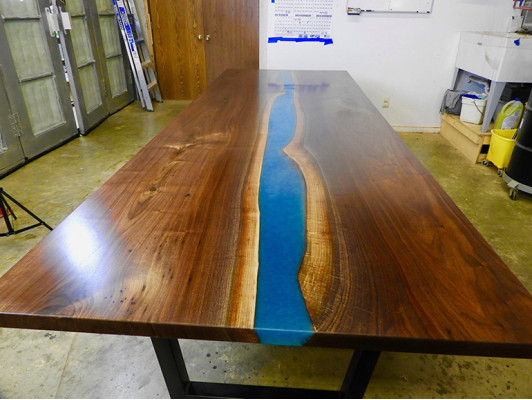 Epoxyhars Eettafel Riviertafel Massief 240x100 Riviertafel Nieuw Echt