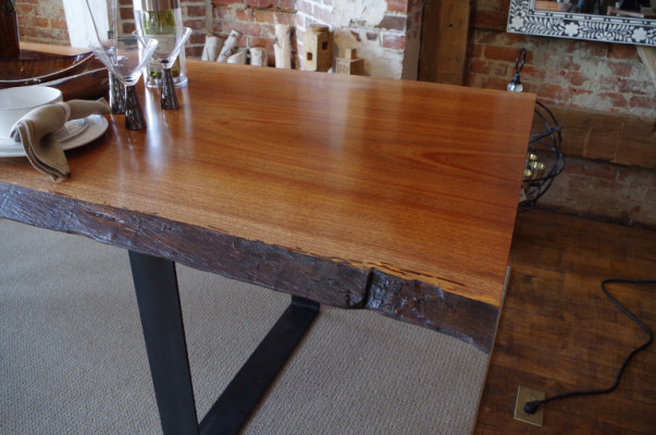 Tijdloze tafel Eettafel Keukentafel Handgemaakte eigentijdse