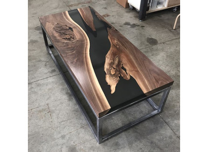 Epoxiehars riviertafel Echt hout Zwartwatertafel Epoxy meubels Massief
