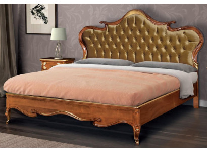Chesterfield bed gestoffeerd design luxe dubbele hotelbedden Italiaans hout nieuw