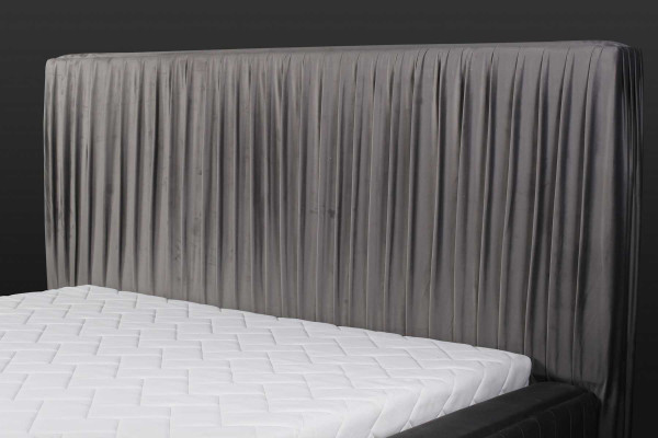 Luxe slaapkamer tweepersoonsbedden huwelijk textielbed hotelframe meubels