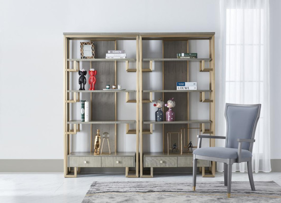 Designbureau inrichting Dubai luxe stijl meubels bureau vitrine stoel