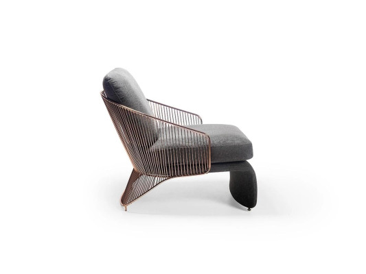 Woonkamer luxe fauteuil designer inrichting gestoffeerde meubels gestoffeerde fauteuil.