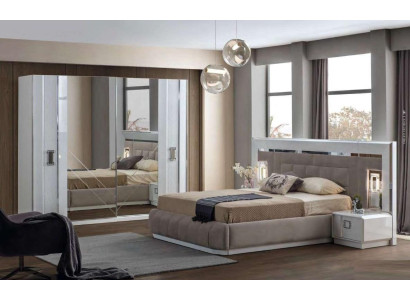 Slaapkamer Compleet Set Bed 2x Nachtkastje Kledingkast Nieuw Design 4-delig.