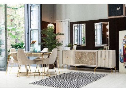 Gouden eetkamerset luxe set eettafel met stoelen designmeubelen.