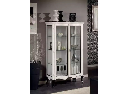 Woonkamer meubels dressoir hout vitrines glazen kast massief houten vitrine