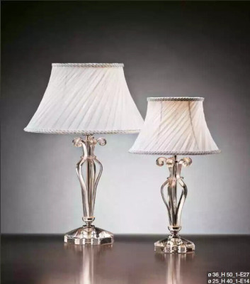 Klassieke witte tafellamp in kroonluchterstijl, kristallen vloerlamp nieuw.