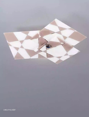 Stijlvolle kristallen kroonluchter stijlvolle plafondhangende kroonluchterlamp.