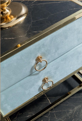 Slaapkamer set Wit Metaal Bed Chesterfield Luxe Stijl 2x Nachtkastjes 3-delig.